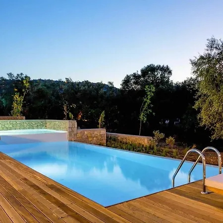 Aggelos Villa